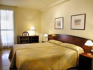 Mendebaldea Aparthotel 3*